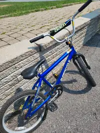 Bike bmx style 25$ (kids)