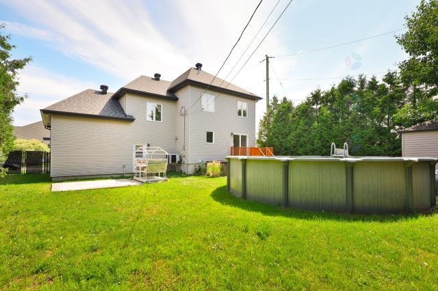 Maison à vendre à Blainville – 6 chambres – Garage double 1.1 M — photo 3