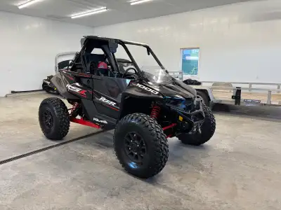Great Condition with only 4100kms Many added accessories: Roof Front bumper with 4500lbs winch Half...