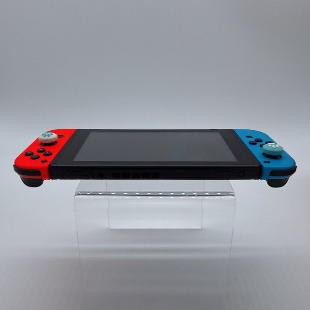 Nintendo Switch v1 Video Game Console HAC-001 Red/Blue in Nintendo Switch in Markham / York Region - Image 2
