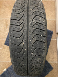 (1) Pirelli P185/60R15 84T M+S all seasons tire for sale