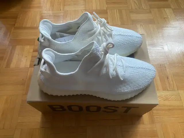 Adidas Yeezy 350 Boost in Men's Shoes in City of Toronto - Image 3