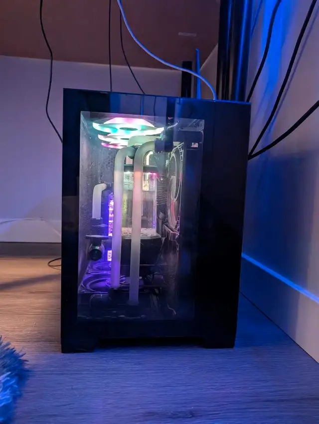 water cooled gaming computer  in Desktop Computers in Edmonton - Image 3