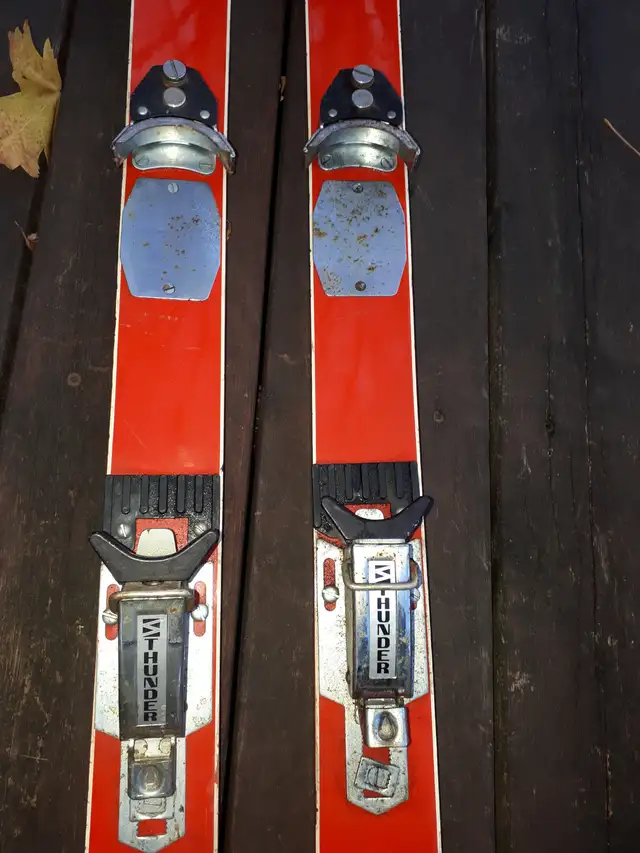 1960s Skis Olympic Laminated handmade for Sears in Ski in Ottawa - Image 4