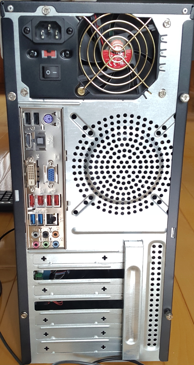 PC de bureau Intel Win 11 in Desktop Computers in Drummondville - Image 4