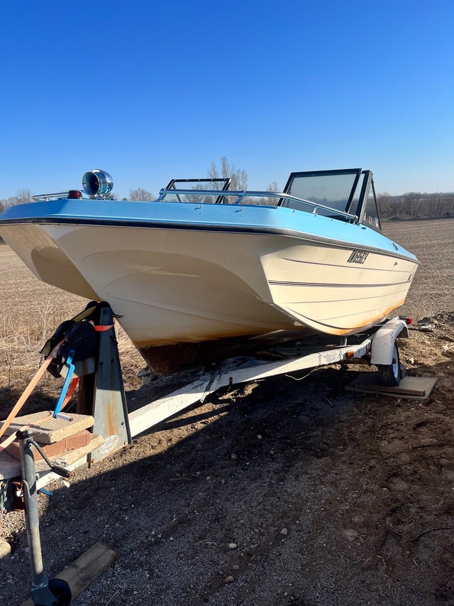 70 hp boat with trailer Powerboats & Motorboats Kitchener