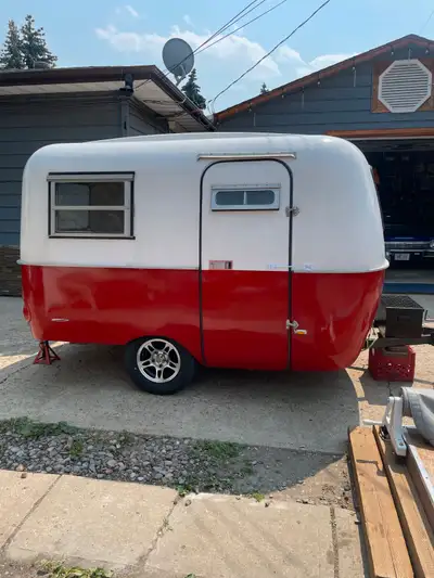 1973 Boler 13ft sleeps 4 Totally Restored Excellent Condition Has a Fridge, Propane Stove for outdoo...