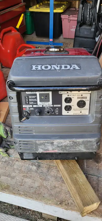 Honda 3000 with cold climate technology, runs very quiet, runs good and has low hours $1800 o.b.o.