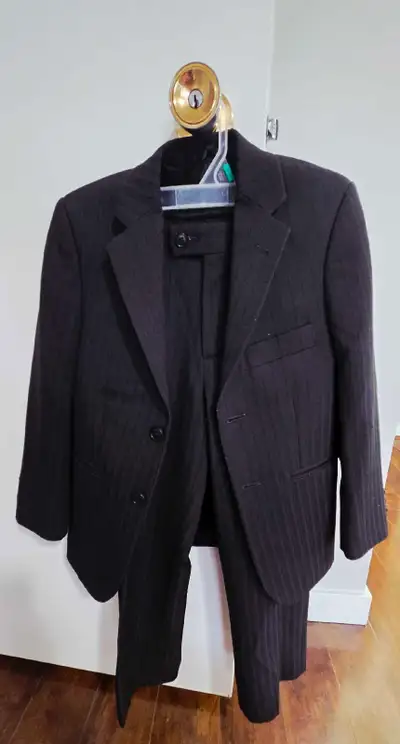 Boys formal dress suit (size 7), View more