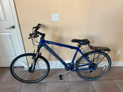 Selling my Cannondale F300 Mountain Bike Frame Size Large 18.5” Comes with Trunk Carrier Asking $300...
