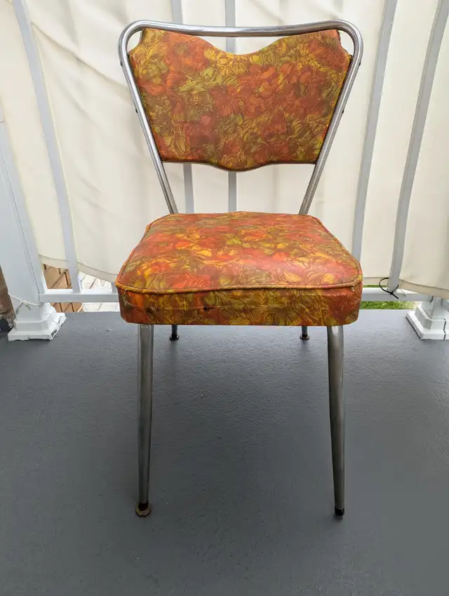 POUR LES NOSTALGIQUES - À QUI LA CHANCE ? in Chairs & Recliners in City of Montréal - Image 2