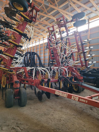 SOLD 2003 Bourgault 5710 wth 5350 tank