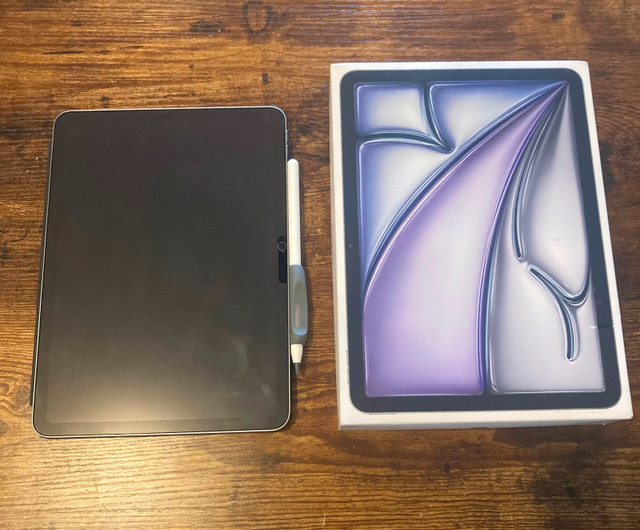 IPad Air M3 11", with IPad Pencil Pro, and AppleCare+ June 2027 in iPads & Tablets in Sarnia - Image 2