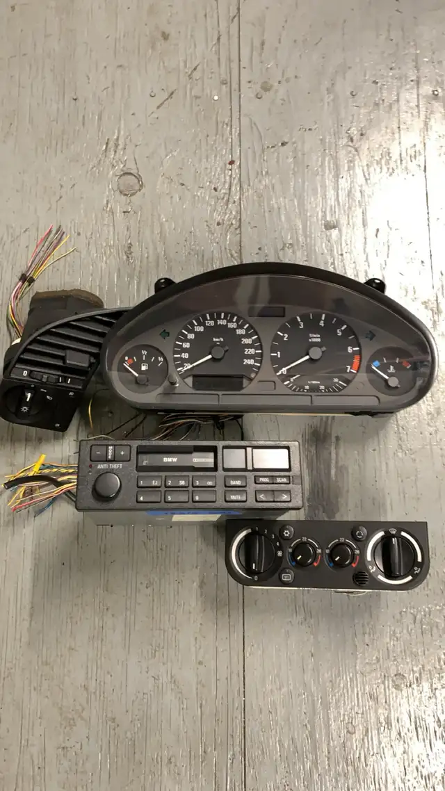 BMW E36 Parts in Engine & Engine Parts in Woodstock - Image 11