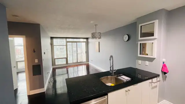 RENT ME - 1bdrm+DEN TORONTO NEAR ROGERS CENTRE63848999852547122