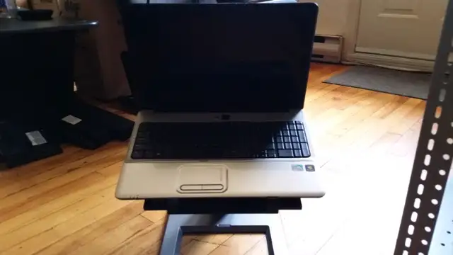 hp notebook G60 avec power supply pour reparation ou pieces in System Components in City of Montréal - Image 3