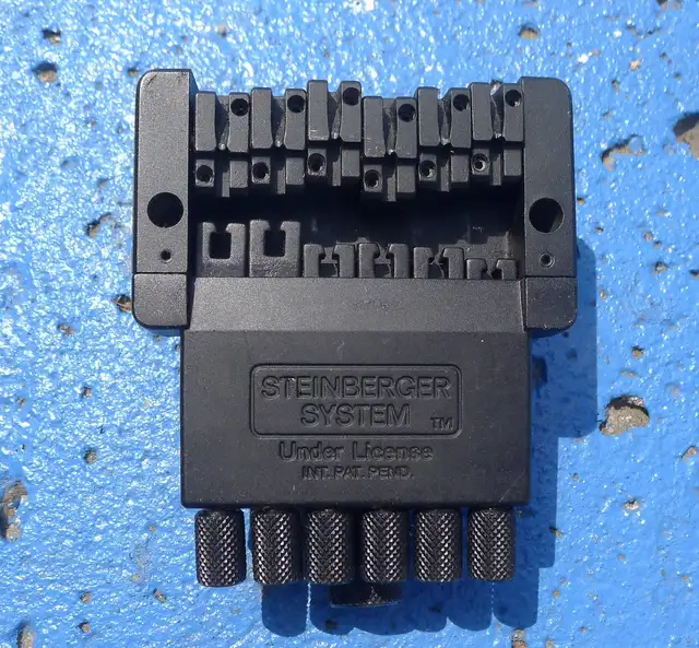 Steinberger R-Trem Tremolo 80's Original Vintage in Guitars in City of Toronto - Image 2