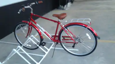 bicycle Canadian made by Raleigh for Canadian Tire centenial years (2023) 26 " wheels 7 speeds