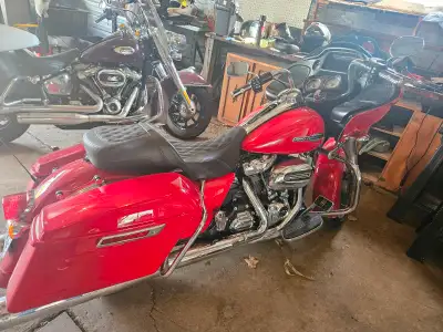2023 Roadglide. Comes with factory tour pack upgraded to stage one(exhaust, intake, and ecm tune) by...