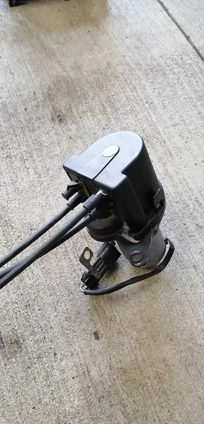 CHECK OUT MY OTHER LISTING. This is a traction control system that comes in FIREBIRD and CAMAROS bet...