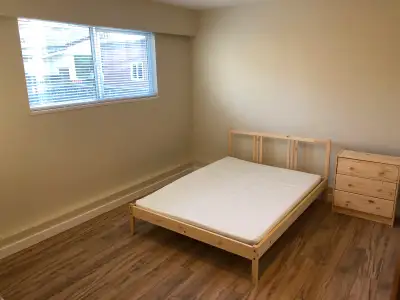 **UPPER LOOR FURNISHED BEDROOM FOR RENT*** 1 PERSON ONLY! -5min walk to BCIT Campus -Furnished and f...