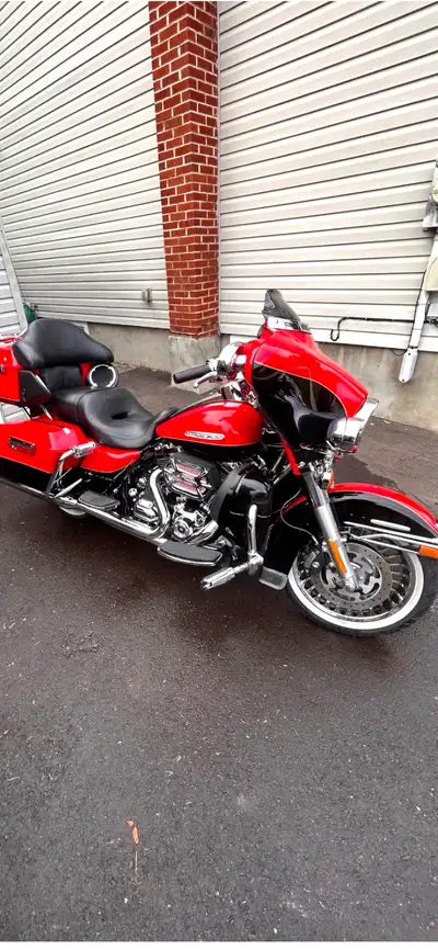 2010 ultra limited has 53000km new brakes new rotors new front tire new front wheel bearings 10” mea...