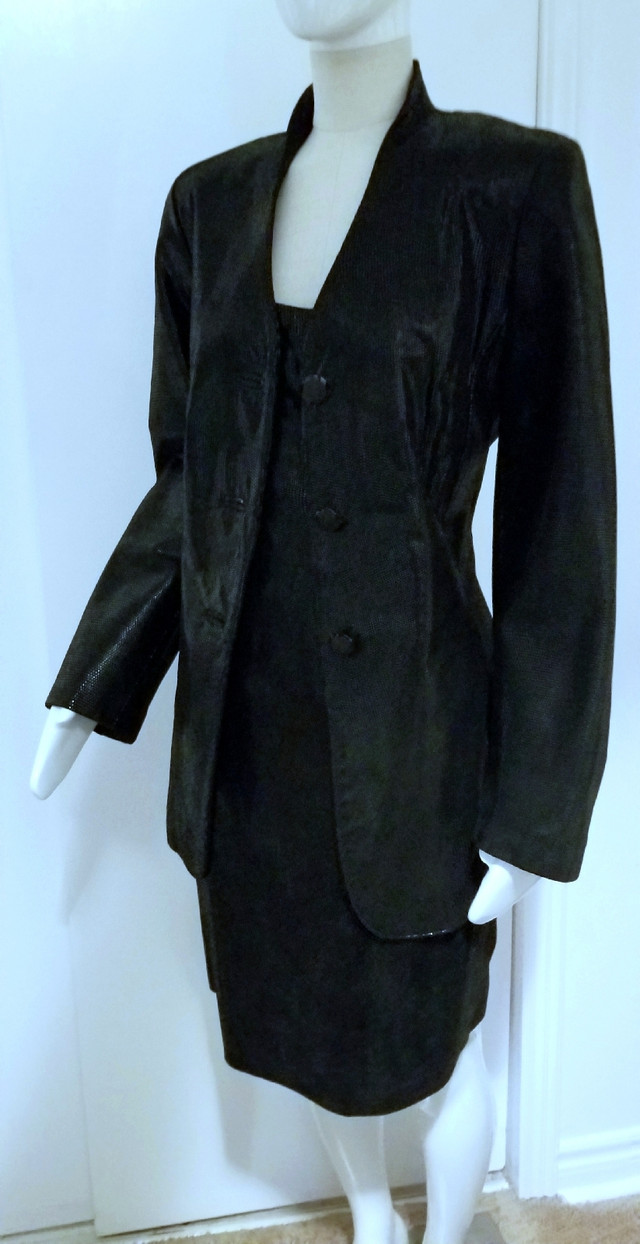 Leather Dress & Jacket Danier Black Textured Never Worn Size S in Women's - Dresses & Skirts in St. Catharines - Image 3