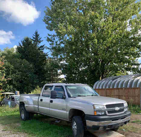 2004 1 ton  duramax Dooley, Silverado 3500 in Cars & Trucks in Hamilton