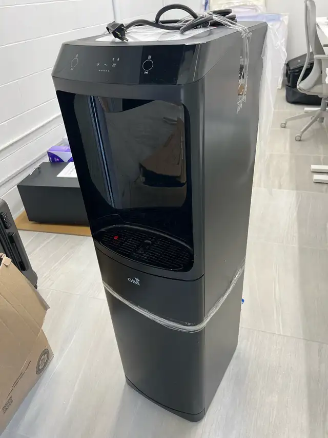 Oasis Filtered Hot/Cold Water Dispenser