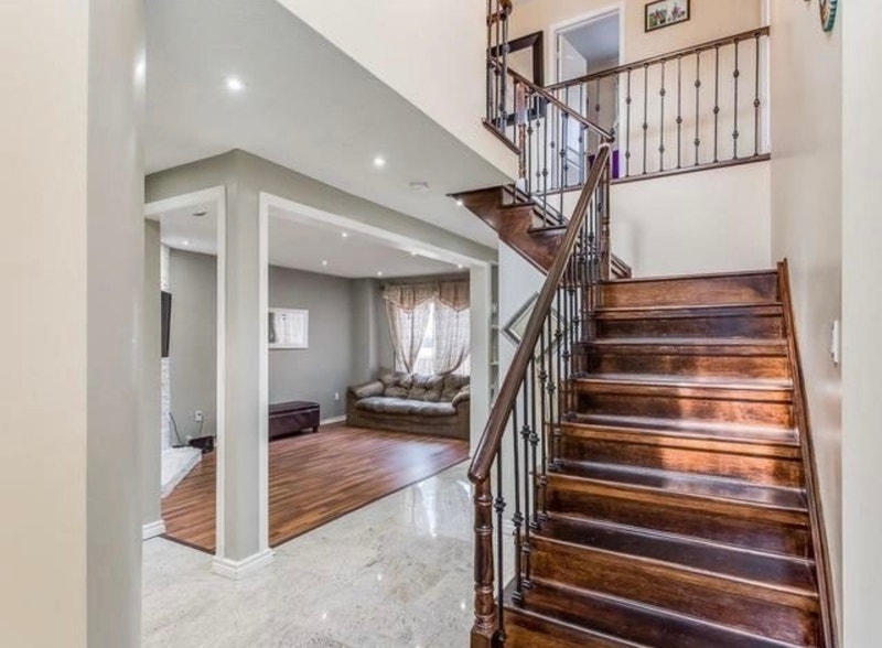 3 bed + 3 bath Detached House for Rent Mississauga Heartland Long