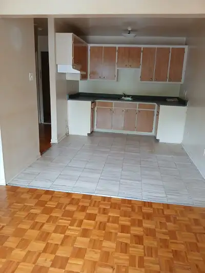2 ½ et 3 ½ A LOUER A LAVAL DES RAPIDES. EAU CHAUD, CHAUFFAGE INC