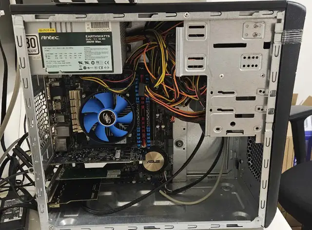 Asus intel I7 4770K desktop in Desktop Computers in City of Toronto - Image 3