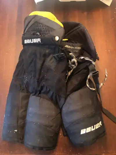 Men’s Bauer Hockey Pants. 38” size Jr.XL, View more
