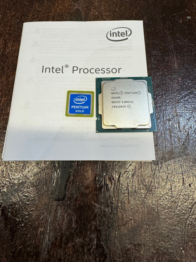 Intel G6400 4Ghz Pentium LGA1200 processor plus fan  open box in System Components in Oakville / Halton Region - Image 3