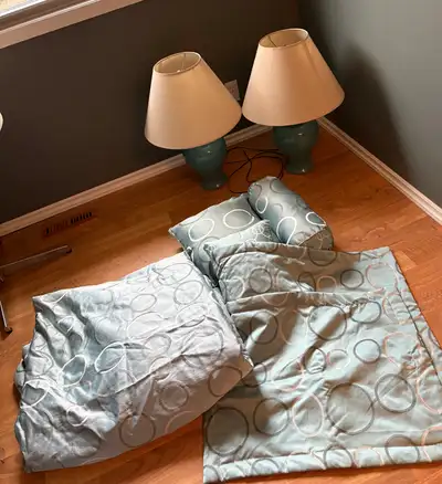 Queen Bedding Set and Matching Lamps, View more