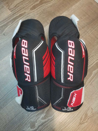 Bauer hockey elbow pads senior almost new