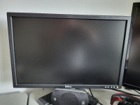 Dell 22” Widescreen Flat-Panel LCD Black Monitor