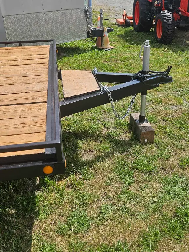 Flatbed Trailer in Cargo & Utility Trailers in Bedford - Image 7