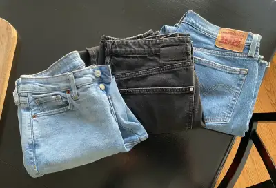 MAVI, LEVI’S and Old Navy Women’s Jeans in McKenzie Lake SE, View more