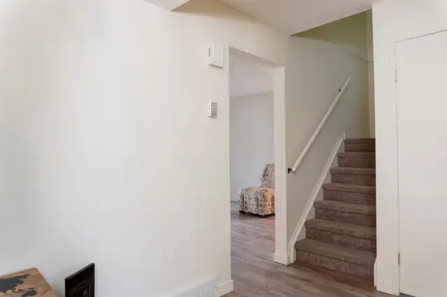 Townhouse in Alberta in Canada - Image 7