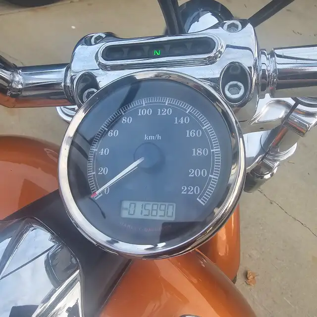 2014 Harley Davidson Breakout FXSB in Street, Cruisers & Choppers in Edmonton - Image 5