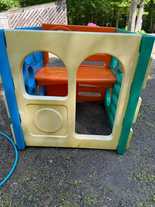 kids  Jungle gym  in Free Stuff in Muskoka - Image 2
