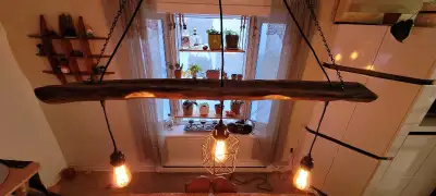 Luminaire artisanal en bois, View more