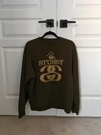 Stussy men gold foil logo sweater size M