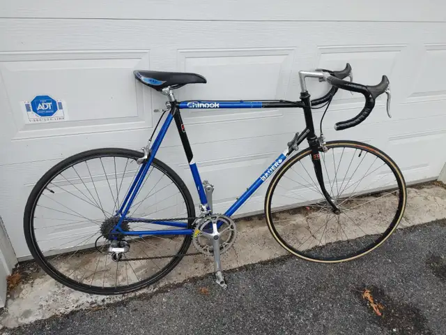Bauer Chinook large road bike in Road in Ottawa - Image 2