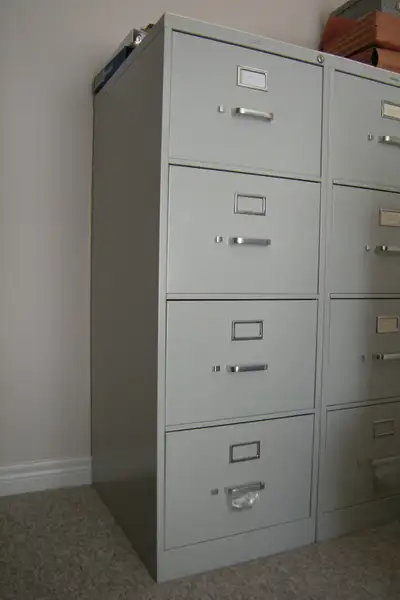 HON 4 drawer legal filing cabinet, with key lock, following blocks, H x W x D = 52 x 18 x 26 inches;...