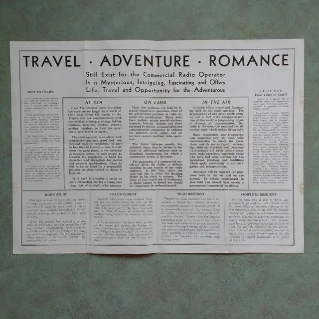 VINTAGE RADIO OPERATING BROCHURE BY RADIO COLLEGE CANADA in Arts & Collectibles in City of Toronto - Image 3