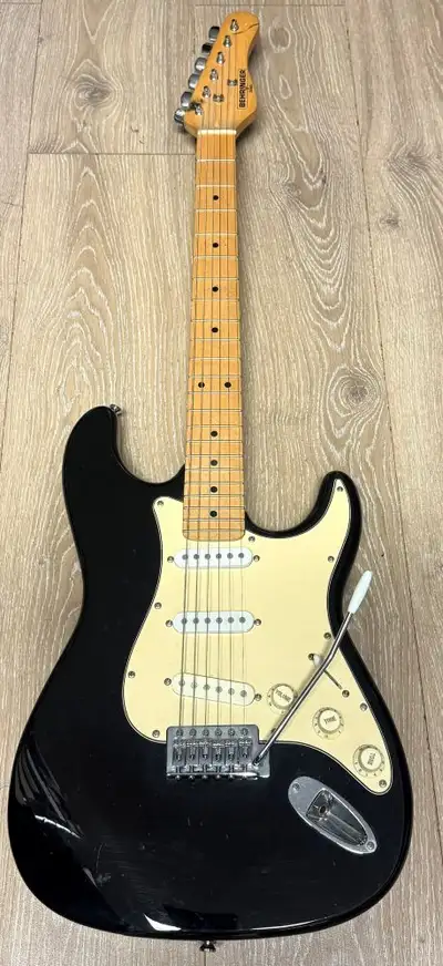 Behringer Electric Guitar (N0328589260) w/Ritter Carrying Case, View more