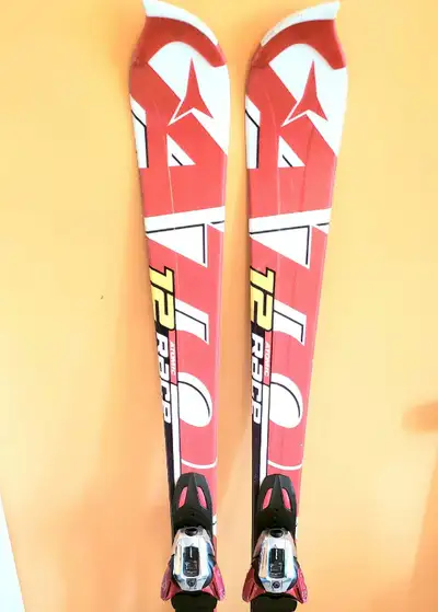 Skis alpin  atomic race 12 SL. Taille 137 CM. , View more