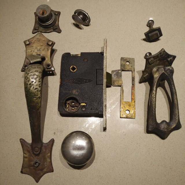 Vintage Door Handle & Knocker - Aged Hammered Brass, Mid-Century in Arts & Collectibles in Markham / York Region